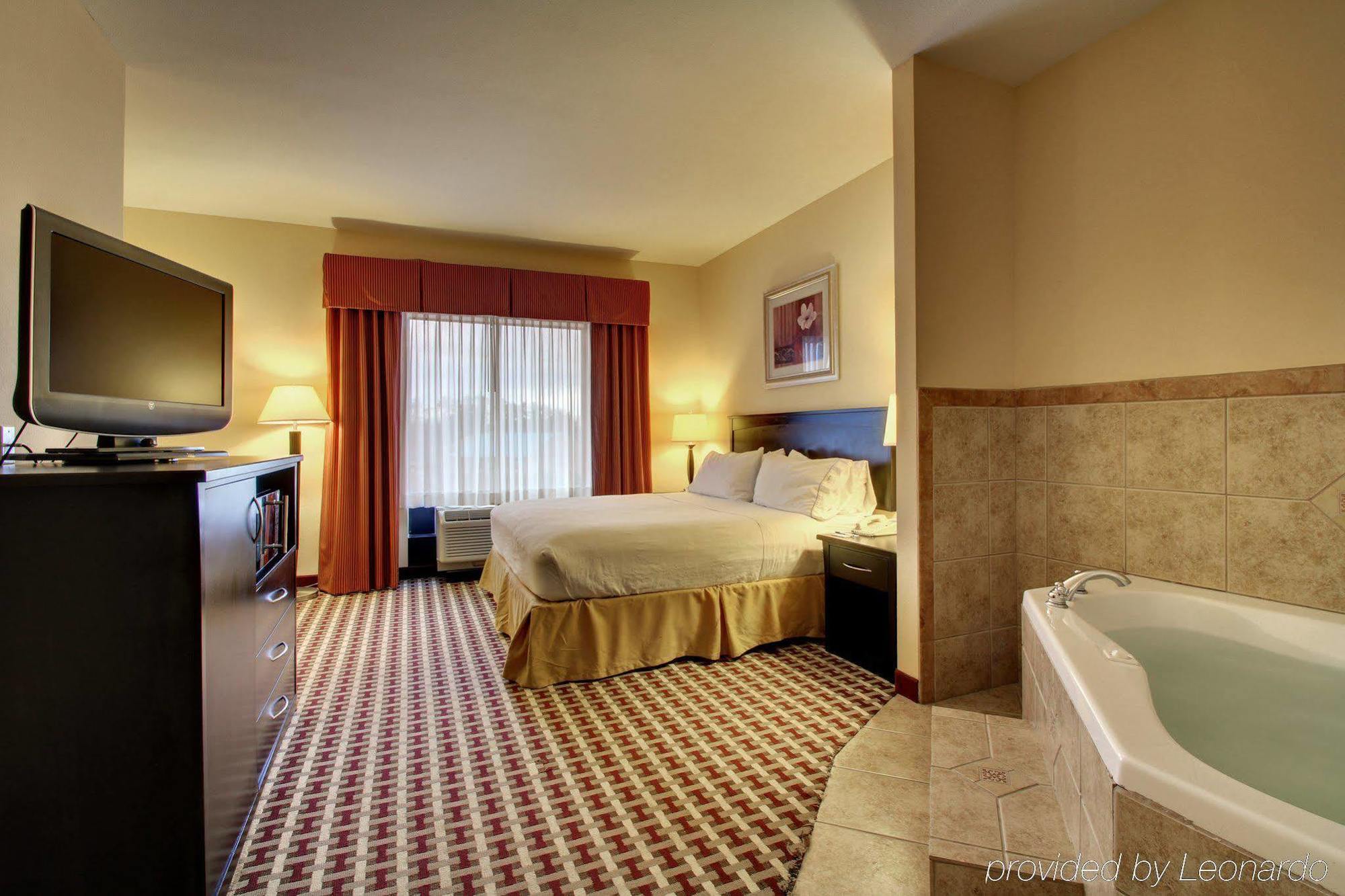 Holiday Inn Express & Suites Laurel By Ihg Exterior foto